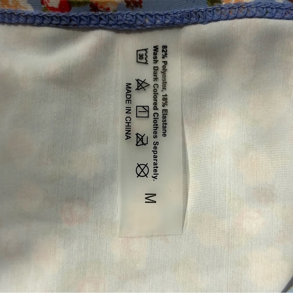 Maternity or non-maternity bathing suit - Picture 3 of 3